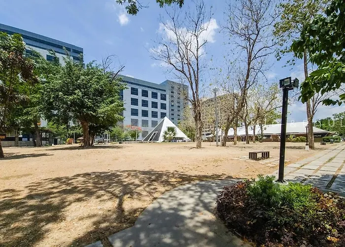 Furnished 1br In It Park, With Fast Wifi, Free Pool And Apartment *