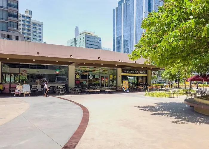 Furnished 1br In It Park, With Fast Wifi, Free Pool And Apartment Cebu
